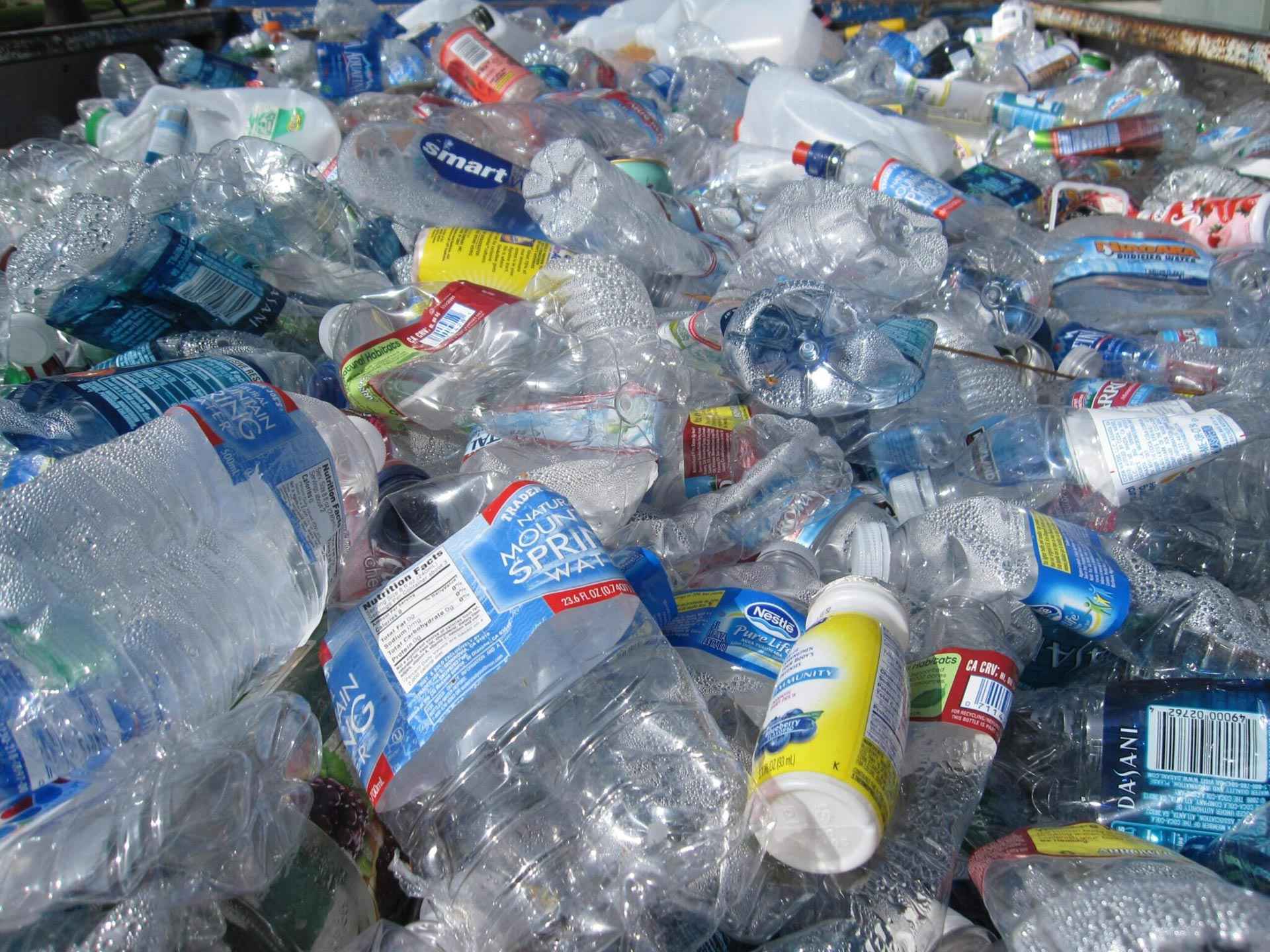 Il riciclo chimico delle plastiche: un passo avanti nella gestione sostenibile dei materiali plastici | GLPS