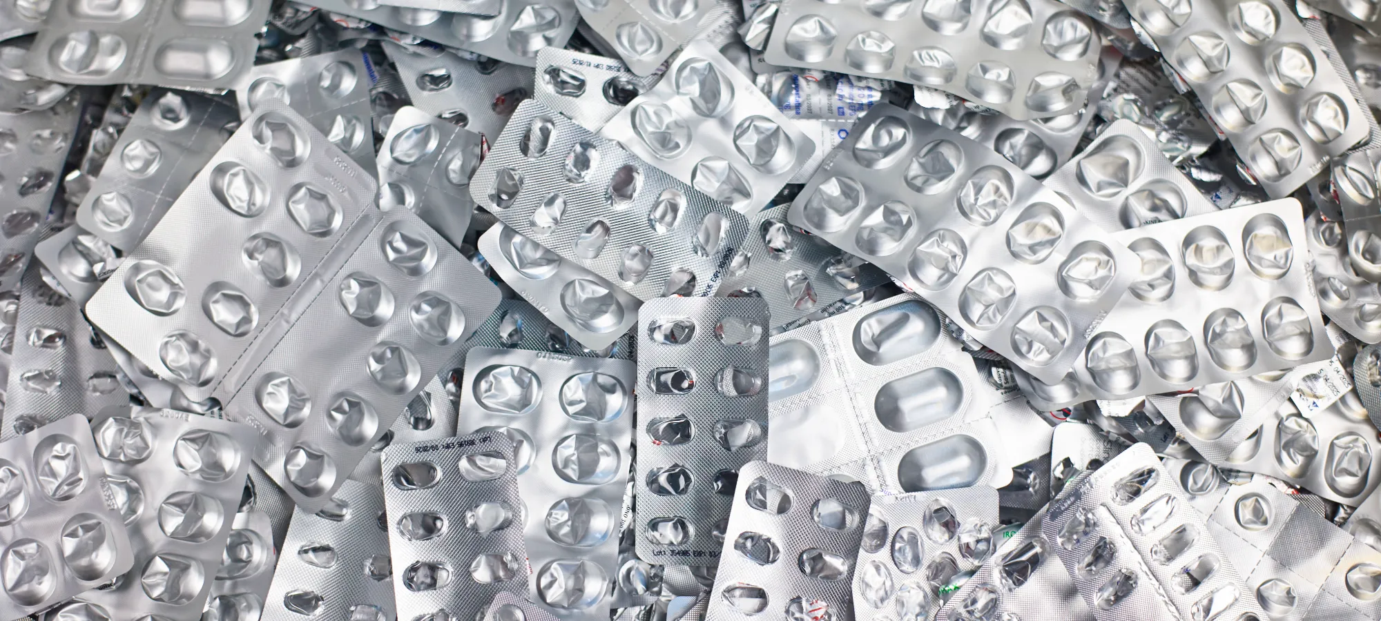 Packaging plastico per il settore farmaceutico: sicurezza e precisione su misura | GLPS